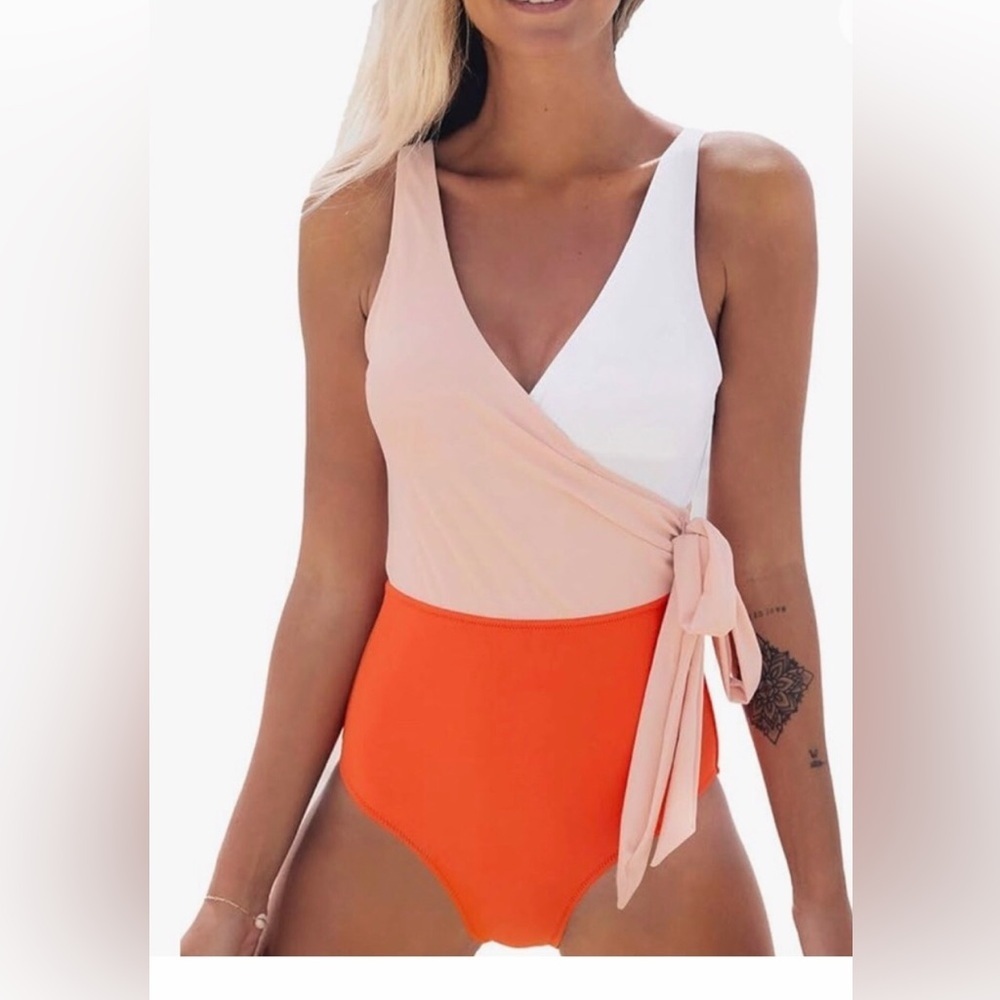 NWT Cupshe Colourblock One Piece Swimsuit